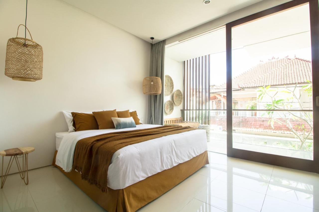 Pelangi 148 Beach Suites เซมินยัค ภายนอก รูปภาพ