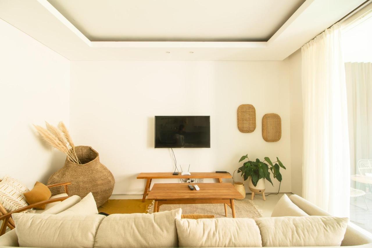 Pelangi 148 Beach Suites เซมินยัค ภายนอก รูปภาพ