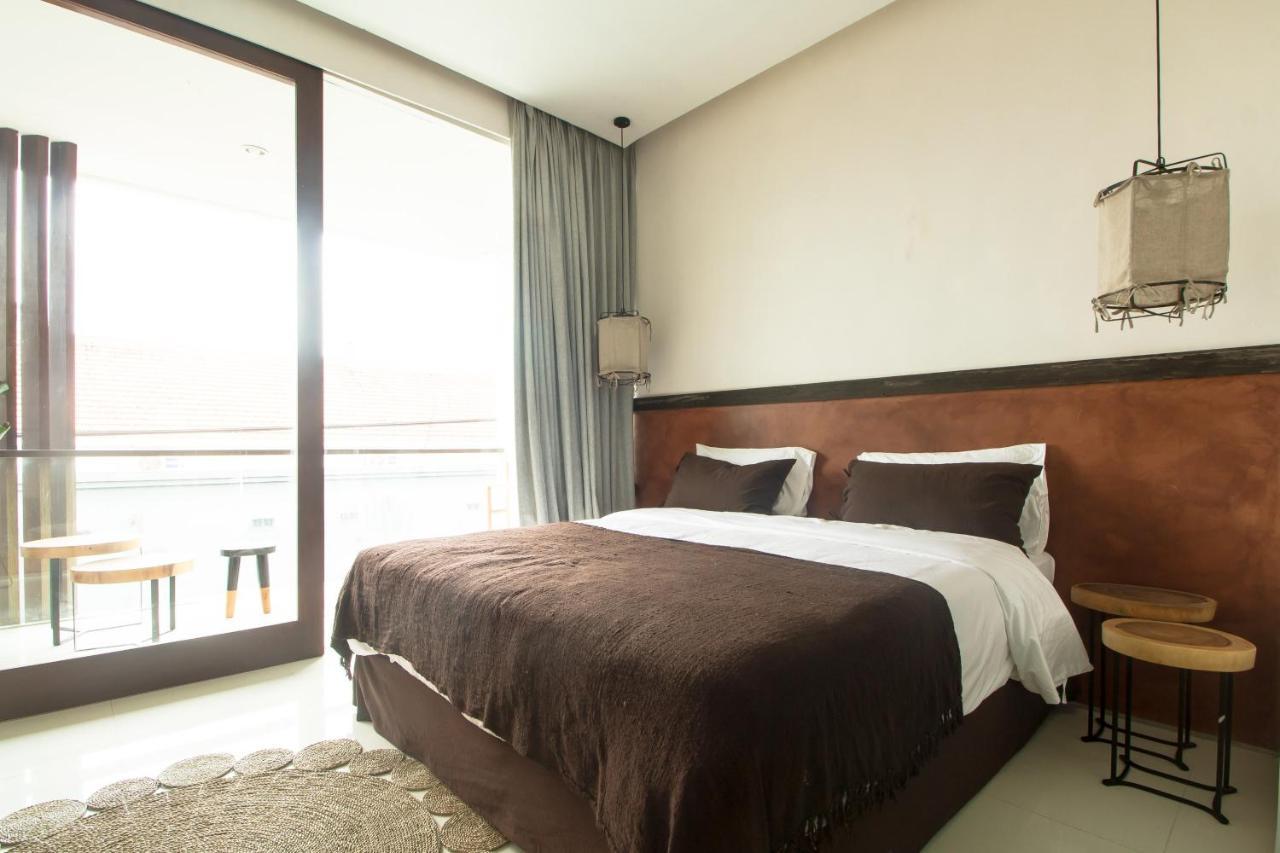 Pelangi 148 Beach Suites เซมินยัค ภายนอก รูปภาพ